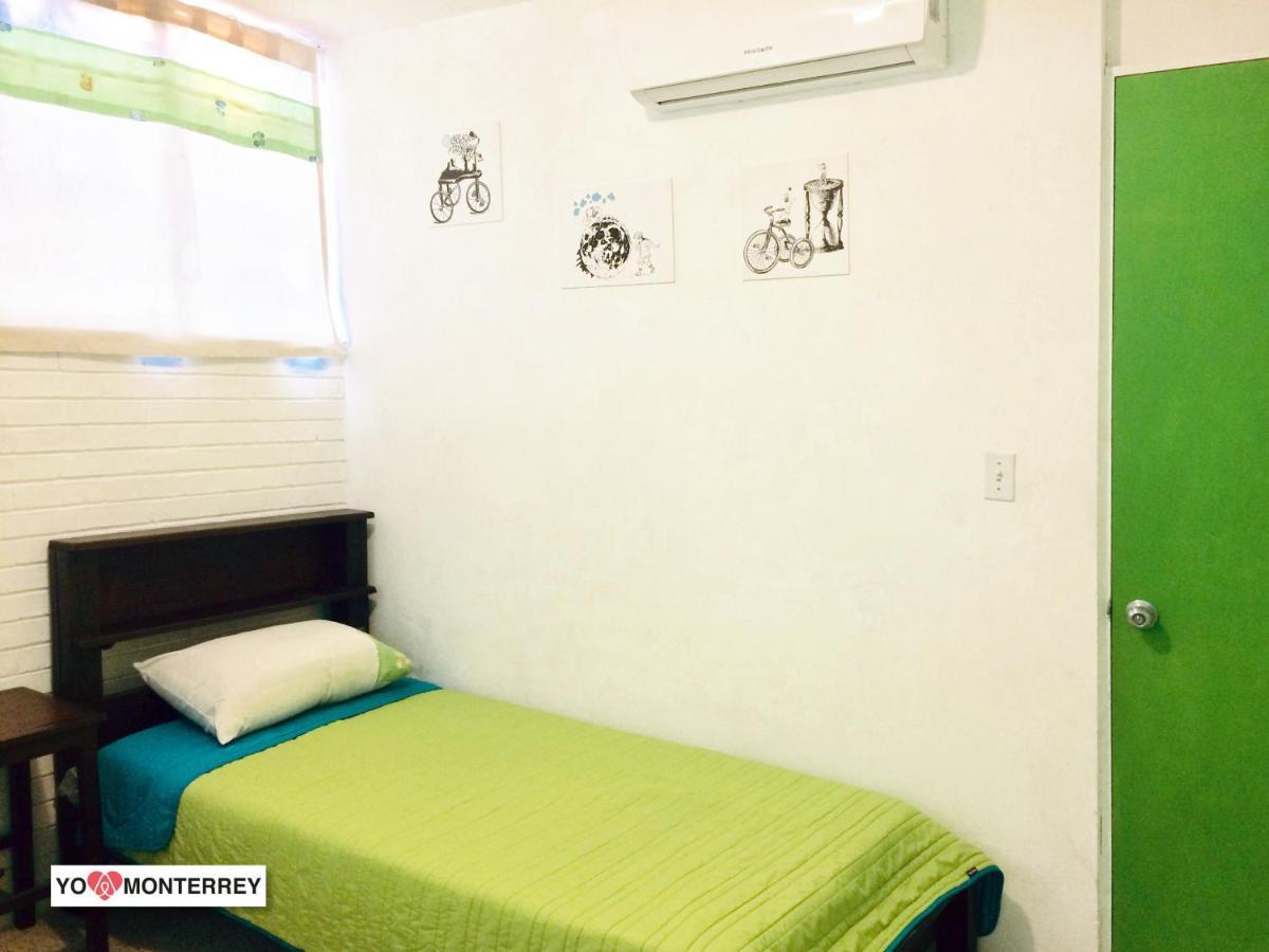 Departamento Completo A Pasos De Santa Lucia Mty Appartement Monterrey Buitenkant foto