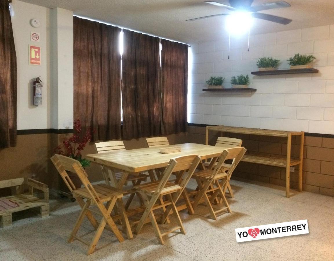 Departamento Completo A Pasos De Santa Lucia Mty Appartement Monterrey Buitenkant foto